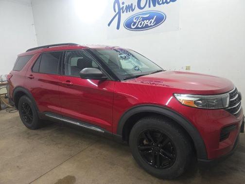 Rapid Red Metallic Tinted Clearcoat 2020 Ford Explorer XLT