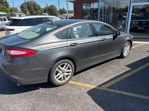 2015 Ford Fusion SE