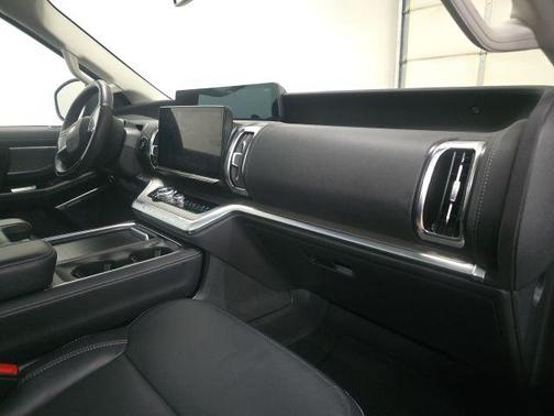 Black Metallic 2025 Ford Expedition Platinum