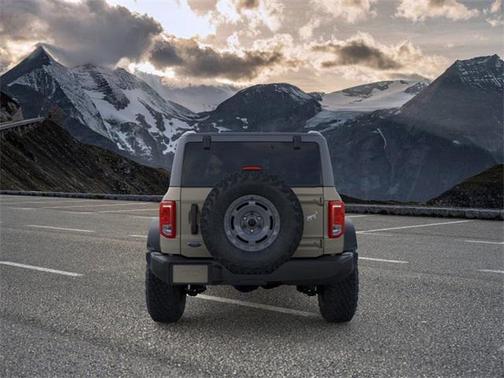 2025 Ford Bronco Base