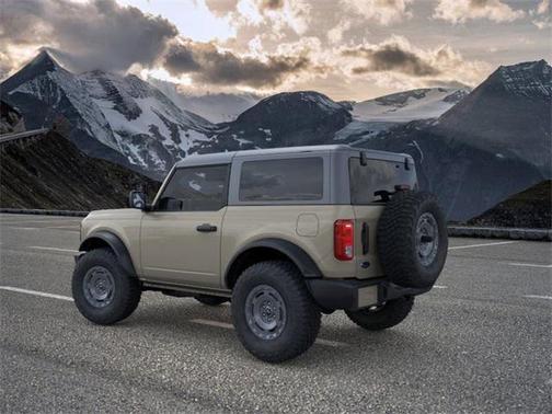 2025 Ford Bronco Base