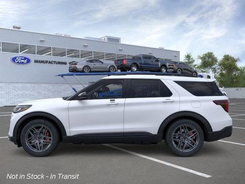 Star White Metallic Tri-Coat 2026 Ford Explorer ST