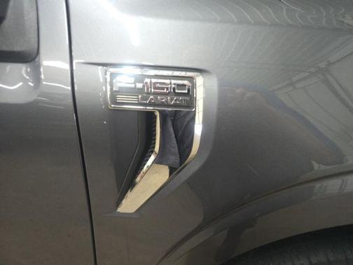 Carbonized Gray Metallic 2022 Ford F-150 Lariat