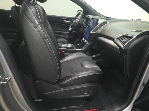 2023 Ford Edge ST