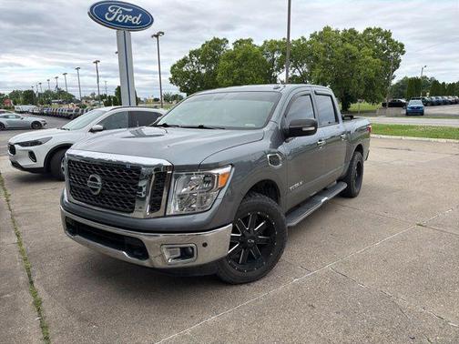 Gun Metallic 2017 Nissan Titan SV