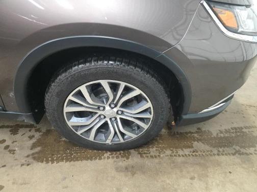 2018 Mitsubishi Outlander ES