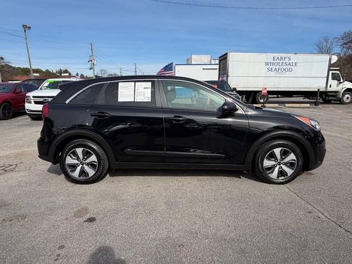 2017 Kia Niro FE