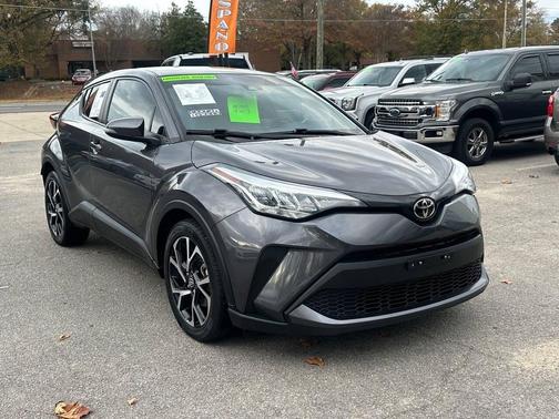 2021 Toyota C-HR XLE 4dr Crossover