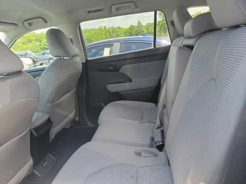2021 Toyota Highlander L