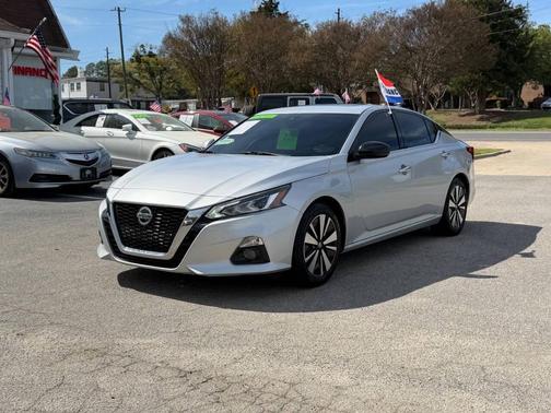 Brilliant Silver Metallic 2020 Nissan Altima 2.5 SL