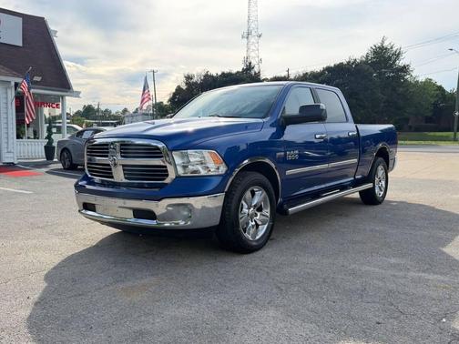 Blue Streak Pearlcoat 2017 RAM 1500 Big Horn