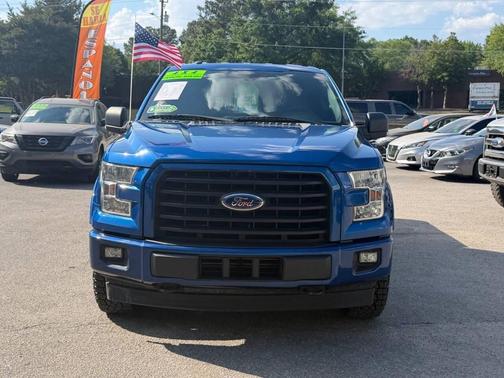 Blue 2017 Ford F-150 XLT