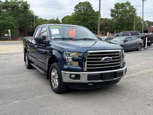 Blue 2016 Ford F-150 XLT