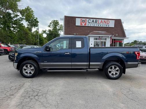 Blue 2016 Ford F-150 XLT