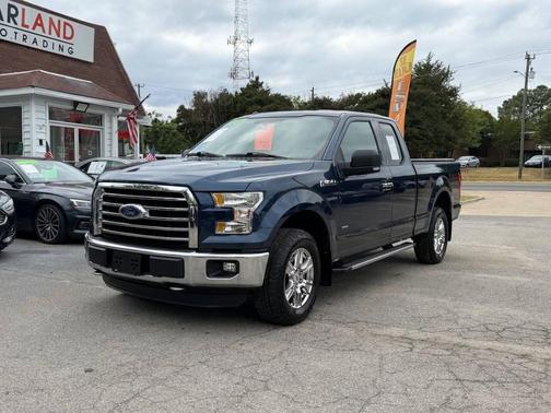 Blue 2016 Ford F-150 XLT