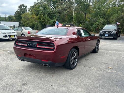 2017 Dodge Challenger SXT