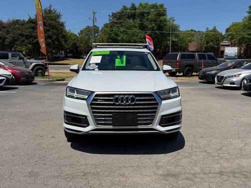 White 2019 Audi Q7 45 Premium Plus