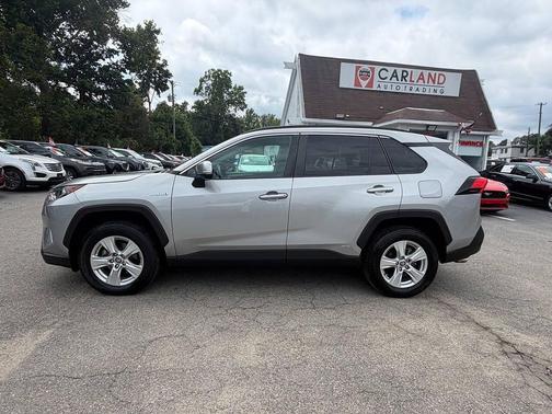 Silver Sky Metallic 2021 Toyota RAV4 Hybrid XLE