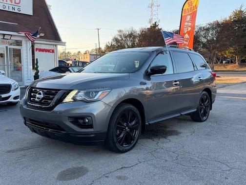2018 Nissan Pathfinder SL