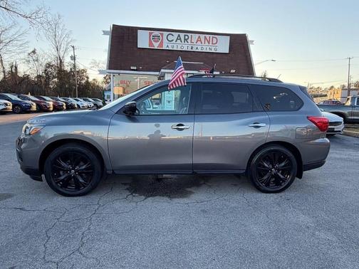 2018 Nissan Pathfinder SL
