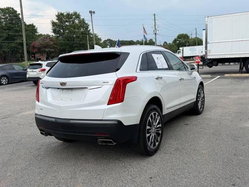 Crystal White Tricoat 2019 Cadillac XT5 Luxury