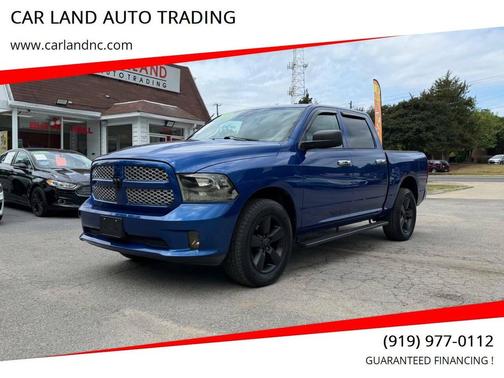 Brilliant Black Crystal Pearlcoat 2016 RAM 1500 Tradesman/Express