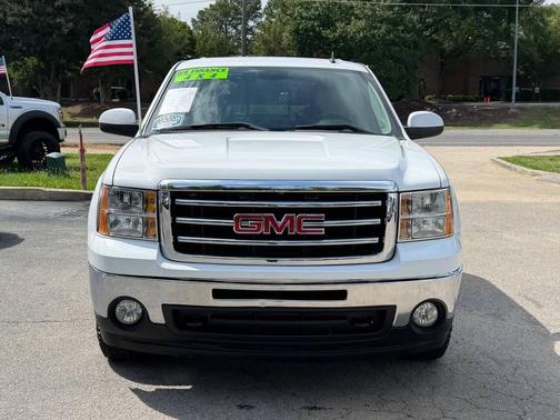 White 2013 GMC Sierra 1500 SLT