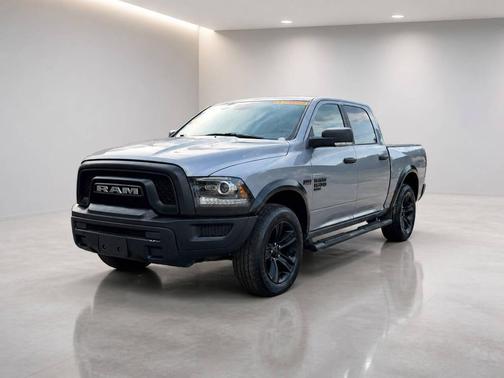 Billet Silver Metallic Clearcoat 2021 RAM 1500 Classic Warlock Crew Cab 4x4 5'7' Box