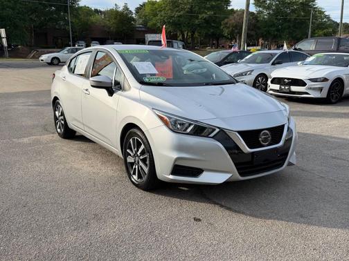 Brilliant Silver Metallic 2021 Nissan Versa 1.6 SV