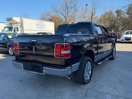2008 Lincoln Mark LT Base 4dr SuperCrew 5.5 ft. SB