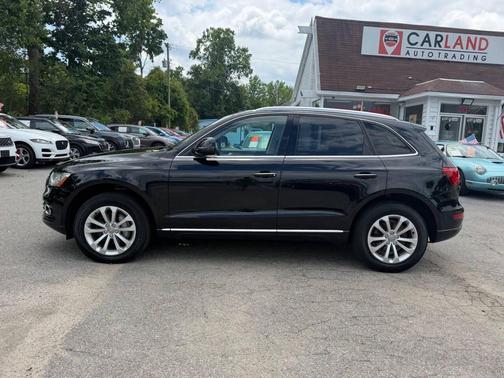 Black 2016 Audi Q5 2.0T Premium
