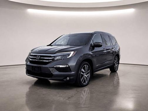Modern Steel Metallic 2016 Honda Pilot Touring