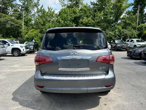 2017 INFINITI QX80 Base