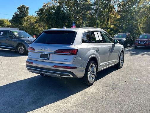 2021 Audi Q7 55 Premium Plus