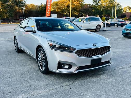 2018 Kia Cadenza Premium
