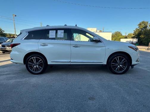 2018 INFINITI QX60 Base