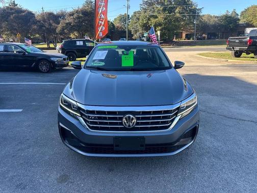 2020 Volkswagen Passat 2.0T R-Line