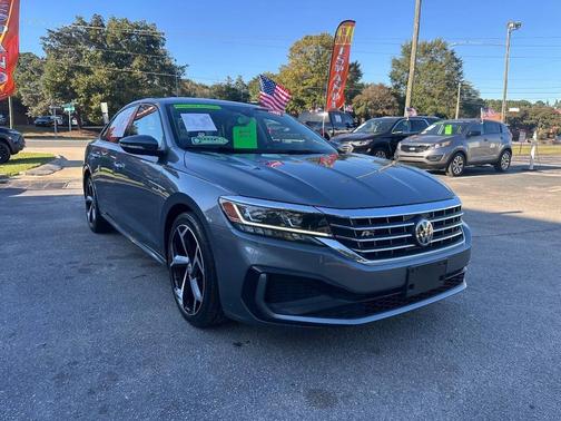 2020 Volkswagen Passat 2.0T R-Line