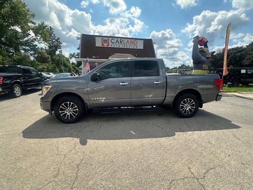 2021 Nissan Titan SV