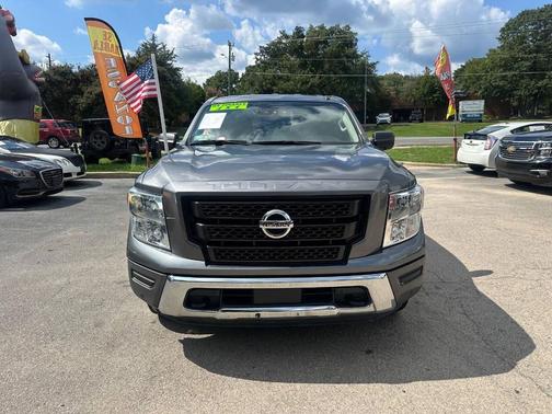 2021 Nissan Titan SV