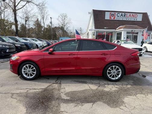 2020 Ford Fusion SE