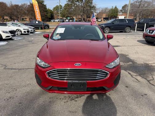 2020 Ford Fusion SE