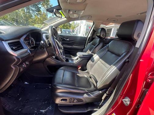 2020 GMC Acadia FWD SLT