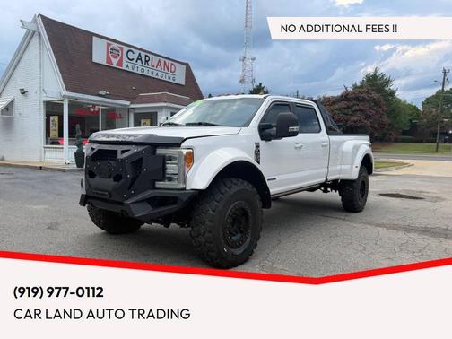 White 2019 Ford F-450 Lariat