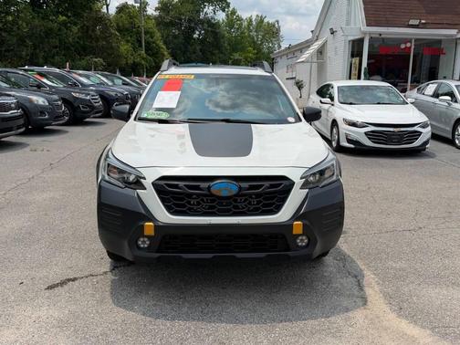 Crystal White Pearl 2022 Subaru Outback Wilderness