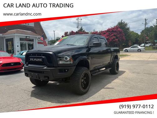 Diamond Black Crystal Pearlcoat 2020 RAM 1500 Classic Warlock Crew Cab 4x4 5'7' Box