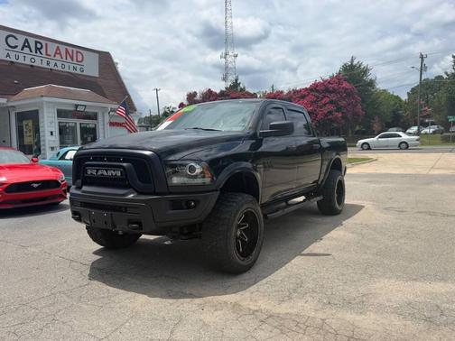 Diamond Black Crystal Pearlcoat 2020 RAM 1500 Classic Warlock Crew Cab 4x4 5'7' Box