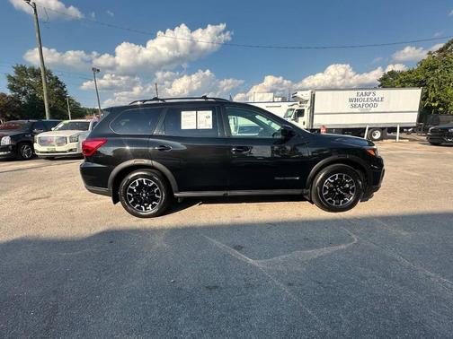 2020 Nissan Pathfinder SV 4WD