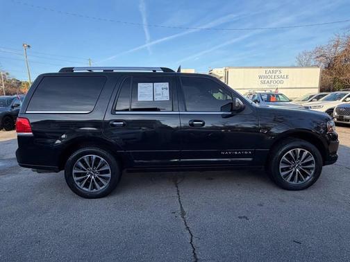 2015 Lincoln Navigator Base