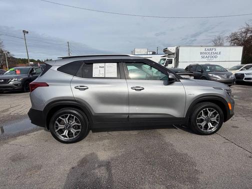 2021 Kia Seltos EX